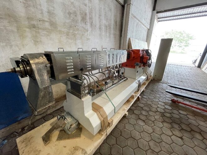 Twin Screw Extruder - Image 2