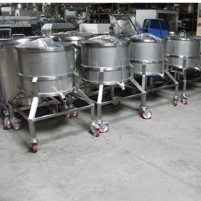 Storage tank